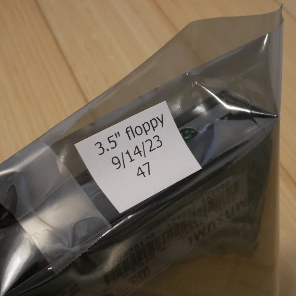 MITSUMI D359M3 3.5 inch Floppy Disk Drive - Tested‎ & Working 47